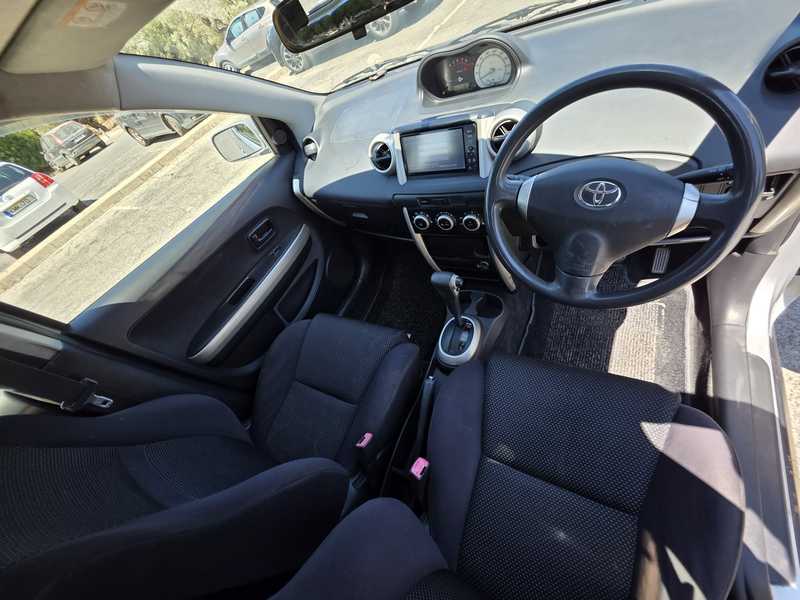 2004 Toyota Ist 1,3L 2004 Cyprus