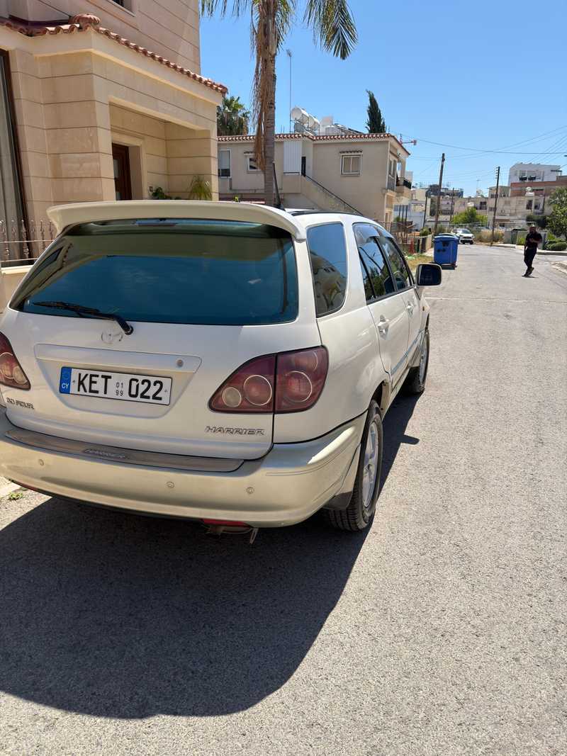 1999 Toyota Harrier 3,0L 1999 Cyprus