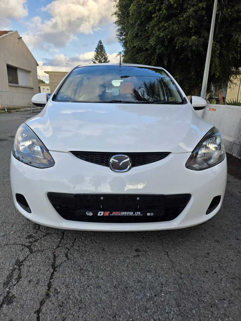 2011 Mazda Demio 1,3L 2011 Cyprus