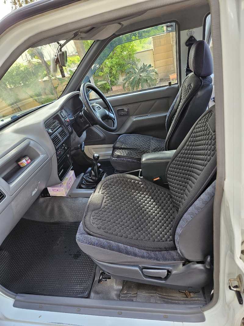 2002 Isuzu Pick-up 2,5L 2002 Cyprus