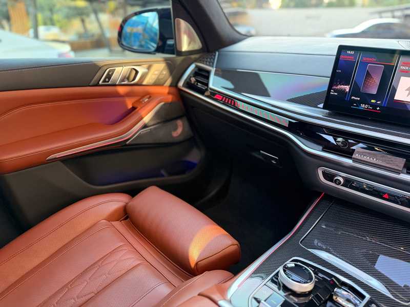 2023 BMW X7M 4,4L 2023 Cyprus