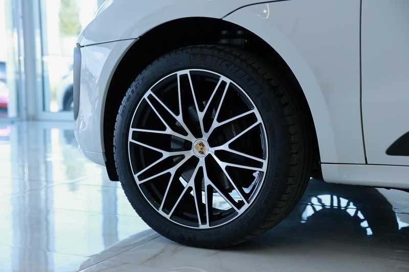 2023 Porsche Macan 2,0L 2023 Cyprus