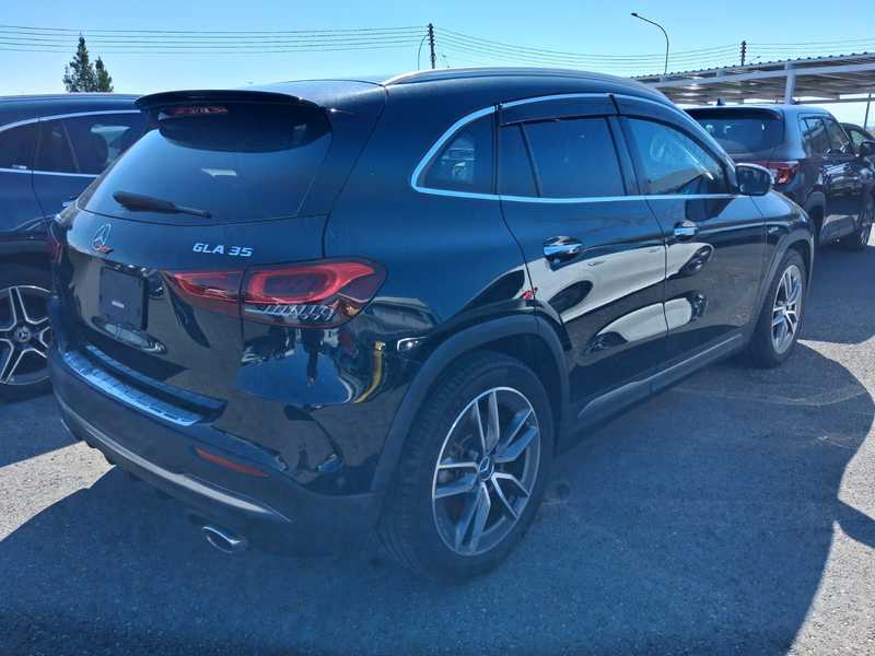 2021 Mercedes-Benz GLA 35 2,0L 2021 Cyprus