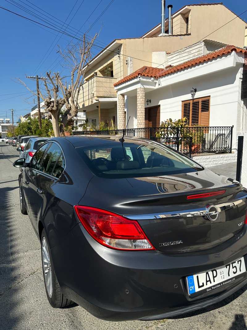 2012 Opel, Vauxhall Insignia 2,0L 2012 Cyprus