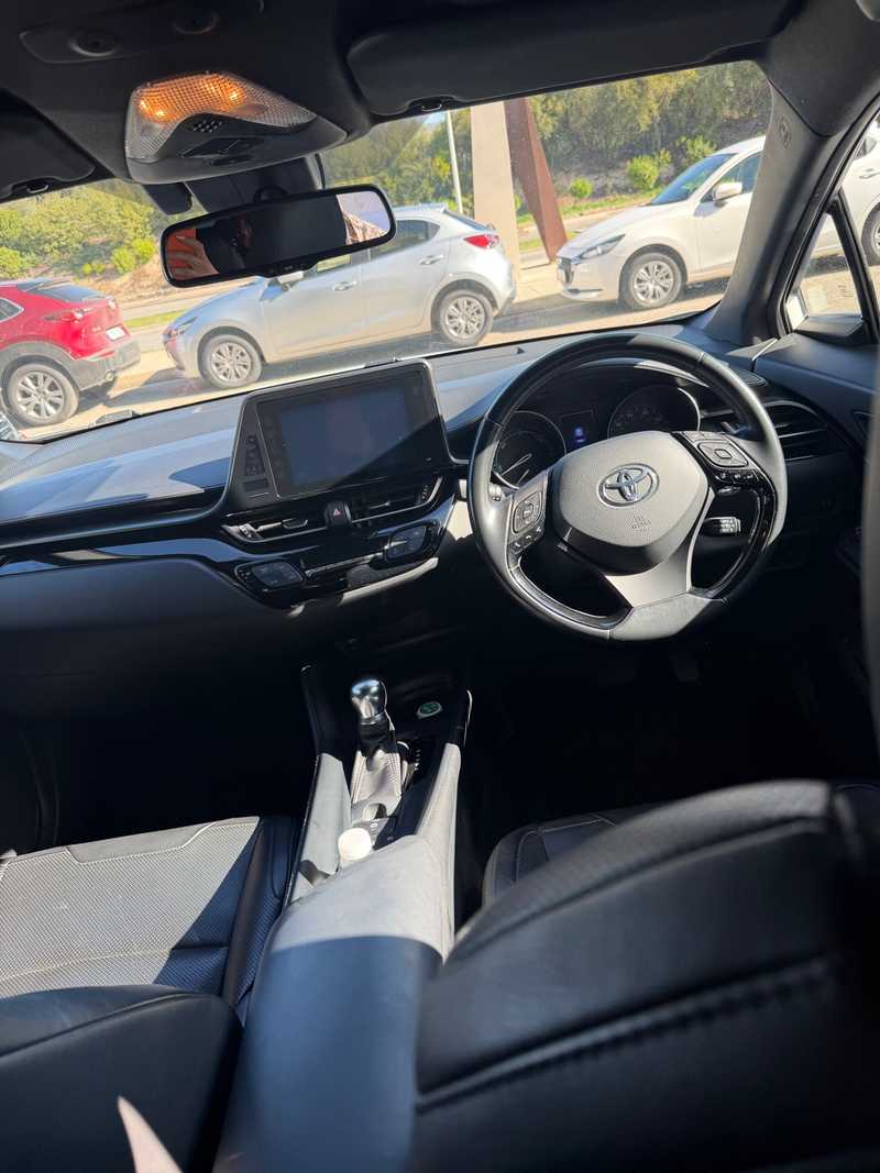 2017 Toyota C-HR 1,8L 2017 Cyprus