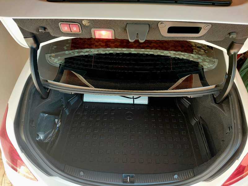 2016 Mercedes-Benz C-Class 2,5L 2016 Cyprus