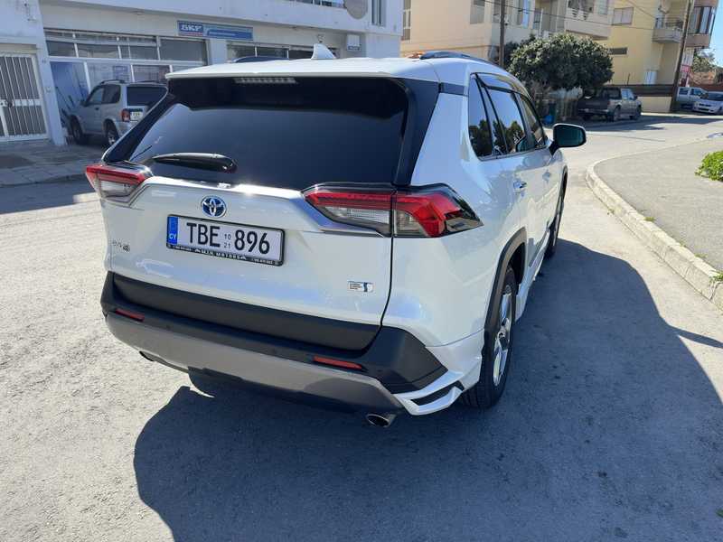 2021 Toyota RAV4 2,5L 2021 Cyprus