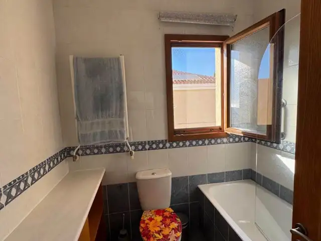 3-bedroom villa to rent, Paphos — Geroskipou - 8