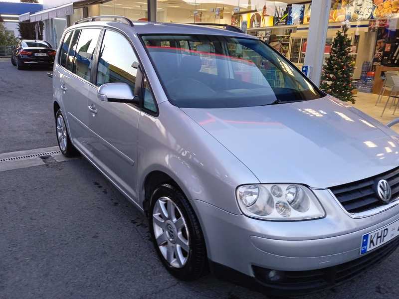 2004 Volkswagen Touran 1,6L 2004 Cyprus