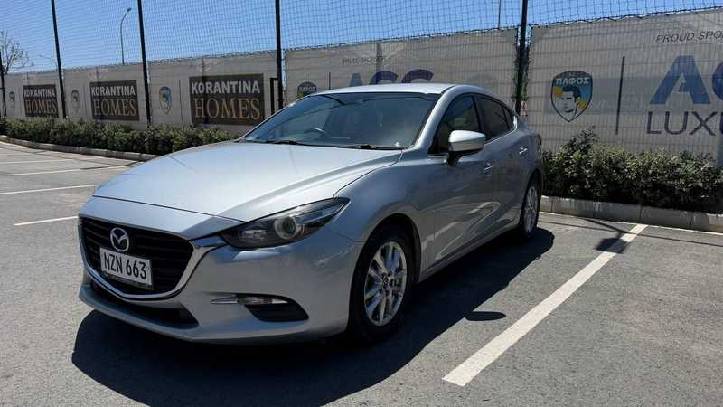 Mazda Axela 1,5L 2017