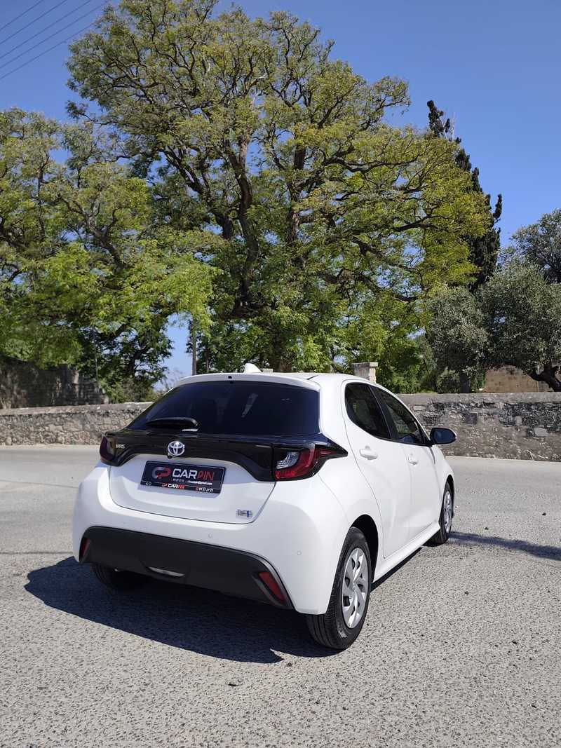 2022 Toyota Yaris 1,5L 2022 Cyprus