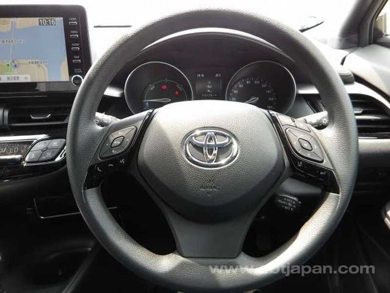2022 Toyota C-HR 1,8L 2022 Cyprus