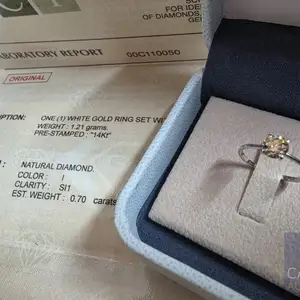 New stunning 14ct gold & diamond solitaire ring, Limassol — Ypsonas