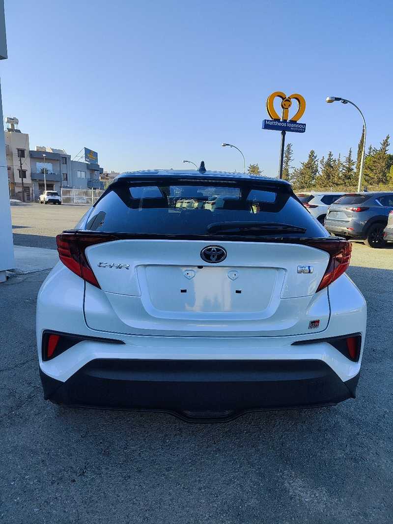 2022 Toyota C-HR 1,8L 2022 Cyprus