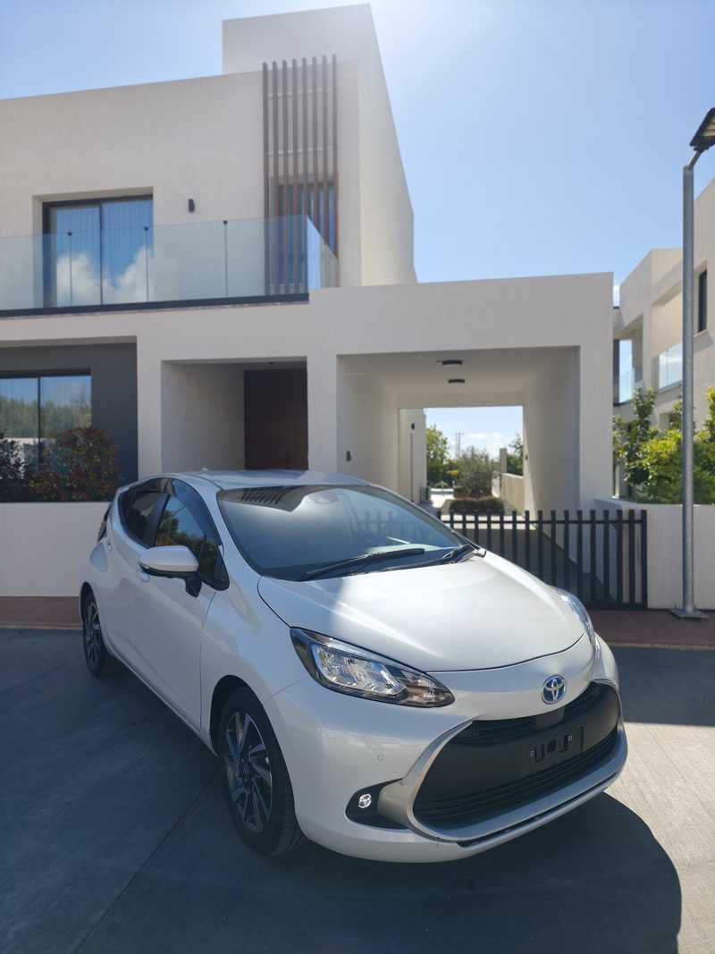 Toyota Aqua 1,5L 2024