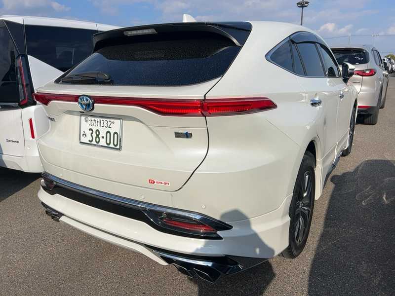 2021 Toyota Harrier 2,5L 2021 Cyprus