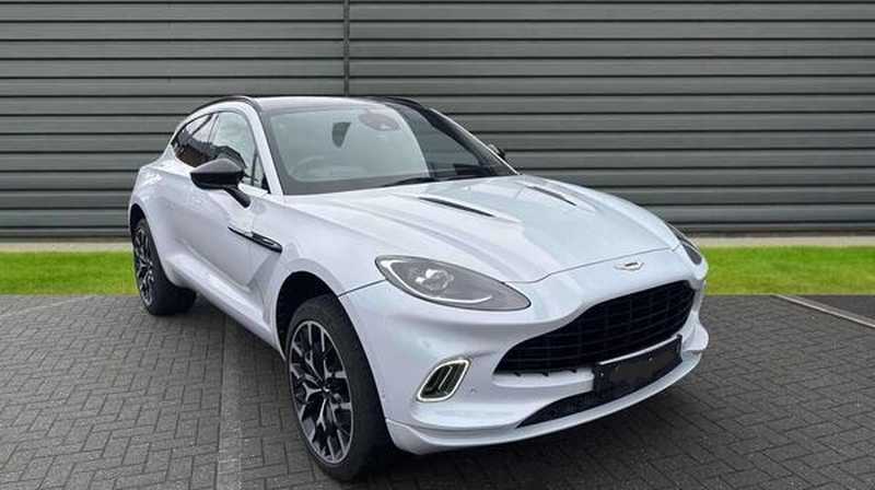 Aston Martin DBX 4,0L 2021