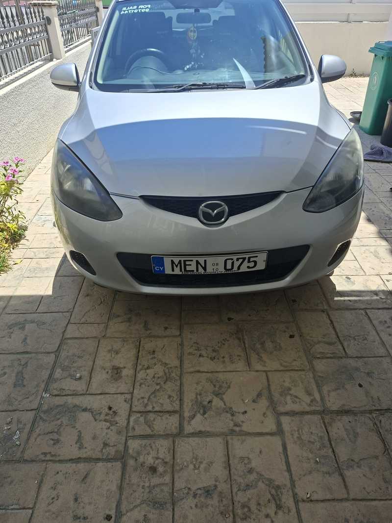 Mazda Demio 5,4L 2010