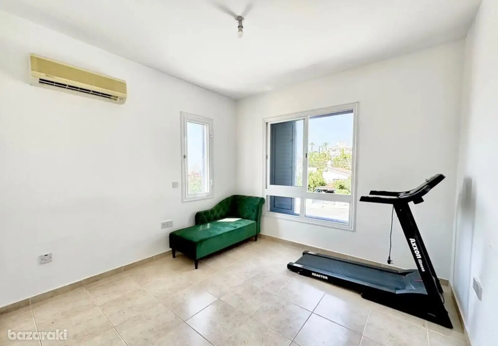 House, 3 bedrooms — 10
