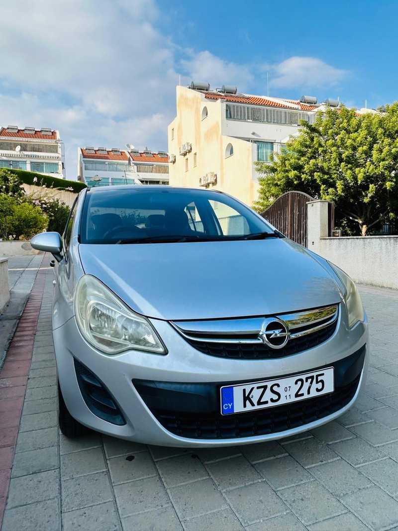2011 Opel, Vauxhall Astra 1,4L 2011 Cyprus