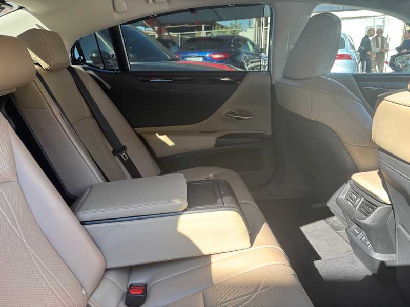 2019 Lexus ES300h 2,5L 2019 Cyprus