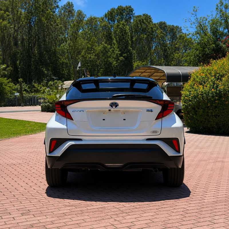 2022 Toyota C-HR 1,8L 2022 Cyprus