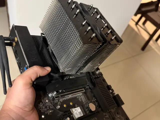 Intel i7-12700k + nzxt n5 z690 ddr4 + cooler, Larnaca — Larnaka - Agioi Anargyroi I