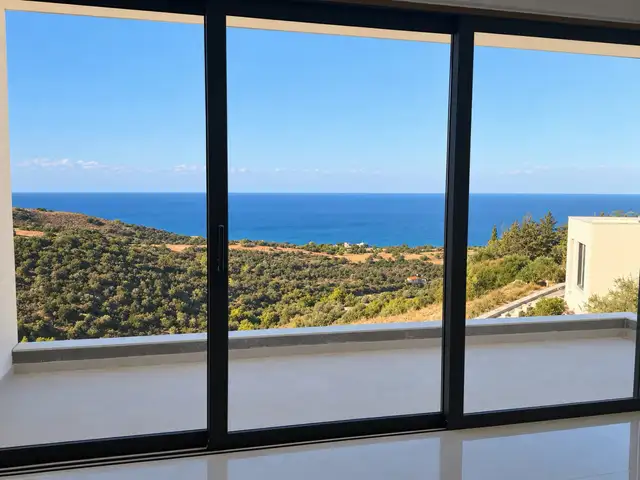 4-bedroom villa to rent, Paphos — Latsi - 5