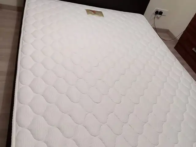 Bed 5 ft. with mattress, Επαρχία Λεμεσού — Κάτω Πολεμίδια