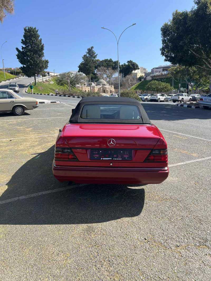 1994 Mercedes-Benz E-Class 2,2L 1994 Cyprus