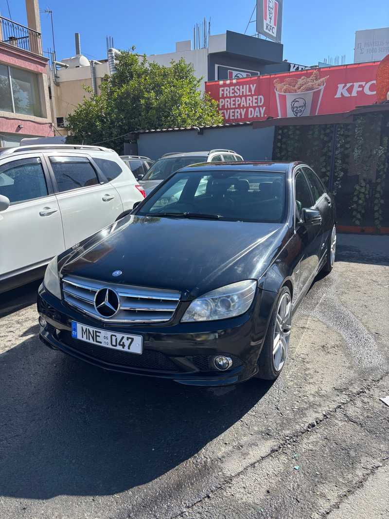 Mercedes-Benz C-Class 2,5L 2011