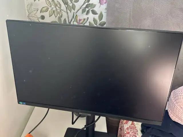 Samsung s60ua 24 qhd ips usb-c monitor, Limassol — Limassol - Apostolos Andreas