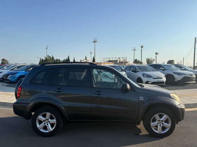 2005 Toyota RAV4 2,0L 2005 Cyprus