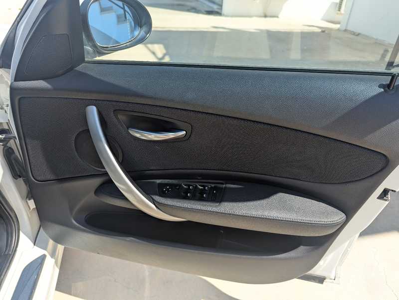 2009 BMW 1-Series 1,6L 2009 Cyprus