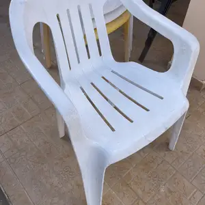 Plastic chairs, Επαρχία Λάρνακας — Λάρνακα - Φοινικούδες