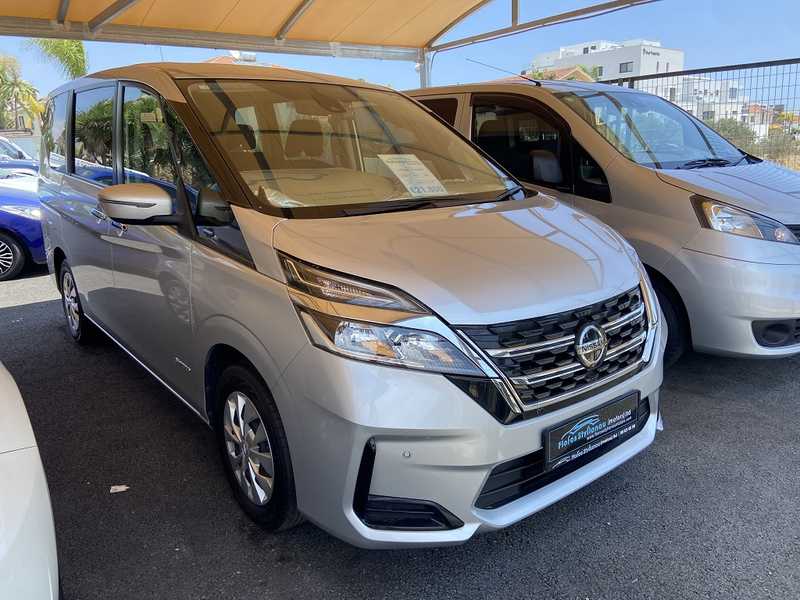 Nissan Serena 2,0L 2022