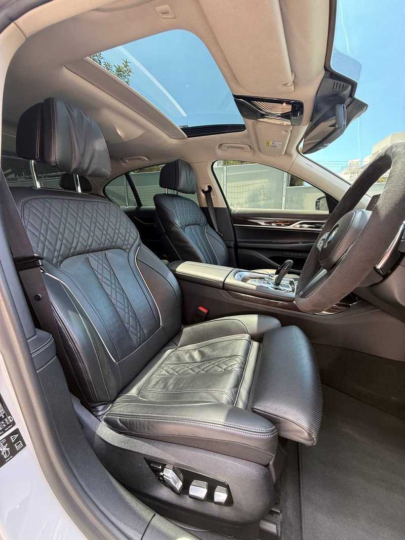 2019 BMW 7-Series 4,4L 2019 Cyprus