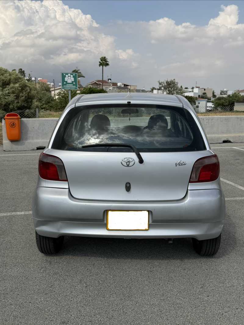2000 Toyota Vitz 1,0L 2000 Cyprus
