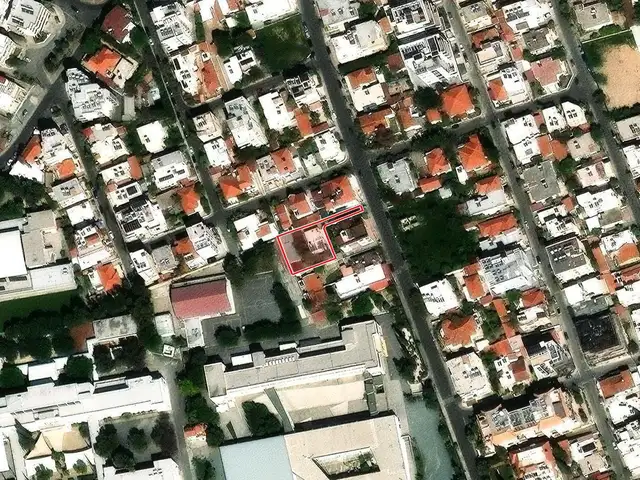 Residential Plot 643 m², Limassol — Limassol - Agios Nektarios