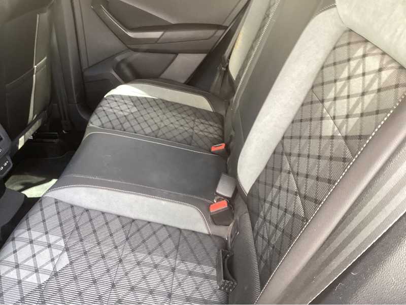 2022 Volkswagen T-Roc 1,5L 2022 Cyprus