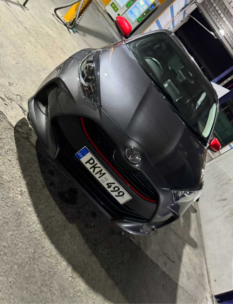2022 Toyota Yaris 4,9L 2022 Cyprus