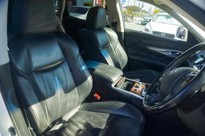 2014 Infiniti Q70 3,7L 2014 Cyprus