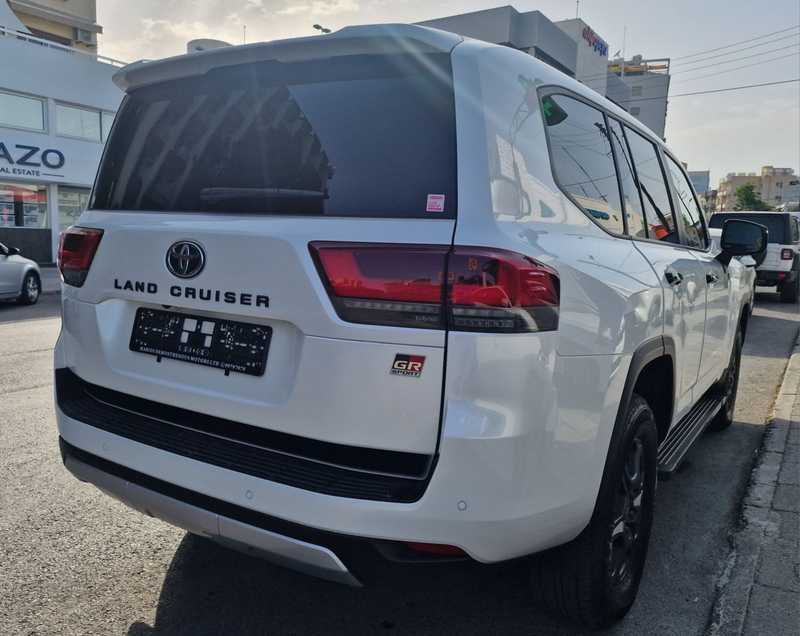 2022 Toyota Land Cruiser Prado 3,3L 2022 Cyprus
