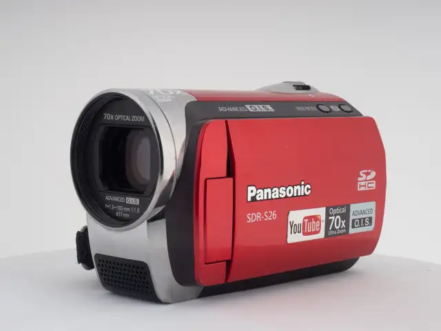 Panasonic sdr-s26 red - vintage digital camcorder - incredible 70x optical zoom, Επαρχία Λευκωσίας — Δάλι - Παναγ Ευαγγελίτρια