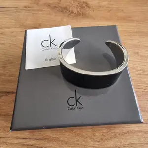 Αυθεντικό γυναικείο βραχιόλι calvin klein-ck gloss cuff, Nicosia — Latsia - Agios Georgios