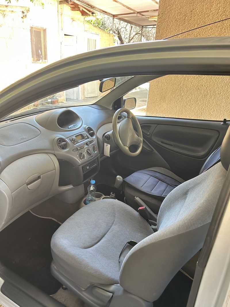 2004 Toyota Yaris 1,4L 2004 Cyprus