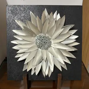 Rare contemporary art 3d flower sculpture/metallic pedals w/ wooden tripod stand, Επαρχία Πάφου — Paphos - Άγιος Θεόδωρος