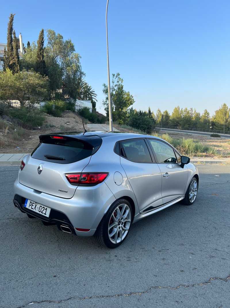 2017 Renault Clio 1,6L 2017 Cyprus