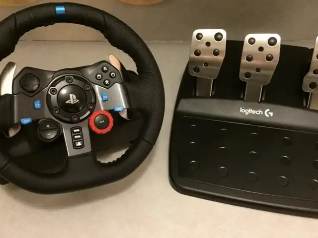 Logitech G29 Driving Force racing wheel with 3 pedals Like new, Επαρχία Λευκωσίας — Λατσιά - Άγιος Γεώργιος