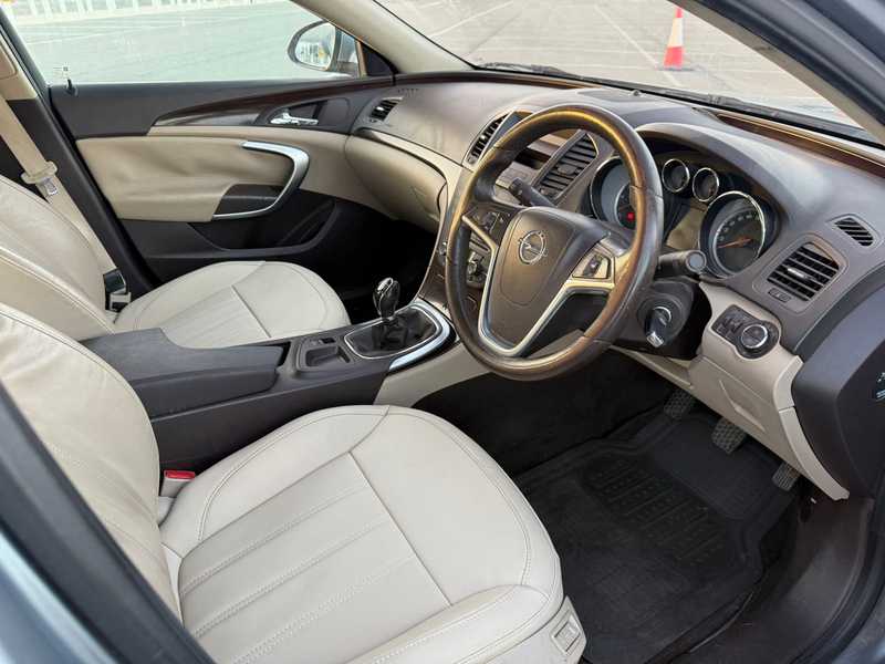2009 Opel, Vauxhall Insignia 1,6L 2009 Cyprus